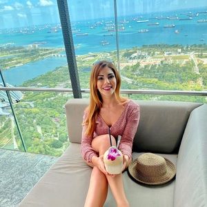 Meet your Posher, Yola